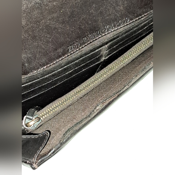 Authentic Fendi long wallet - Picture 11 of 16